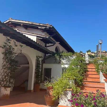 Le Casacce Per Vacanze 아파트 까르미냐노